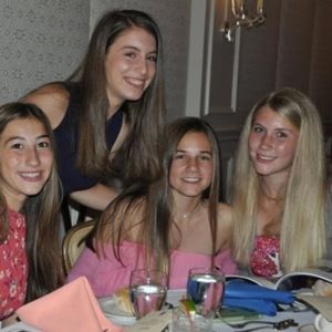 Meet your Posher, Ella